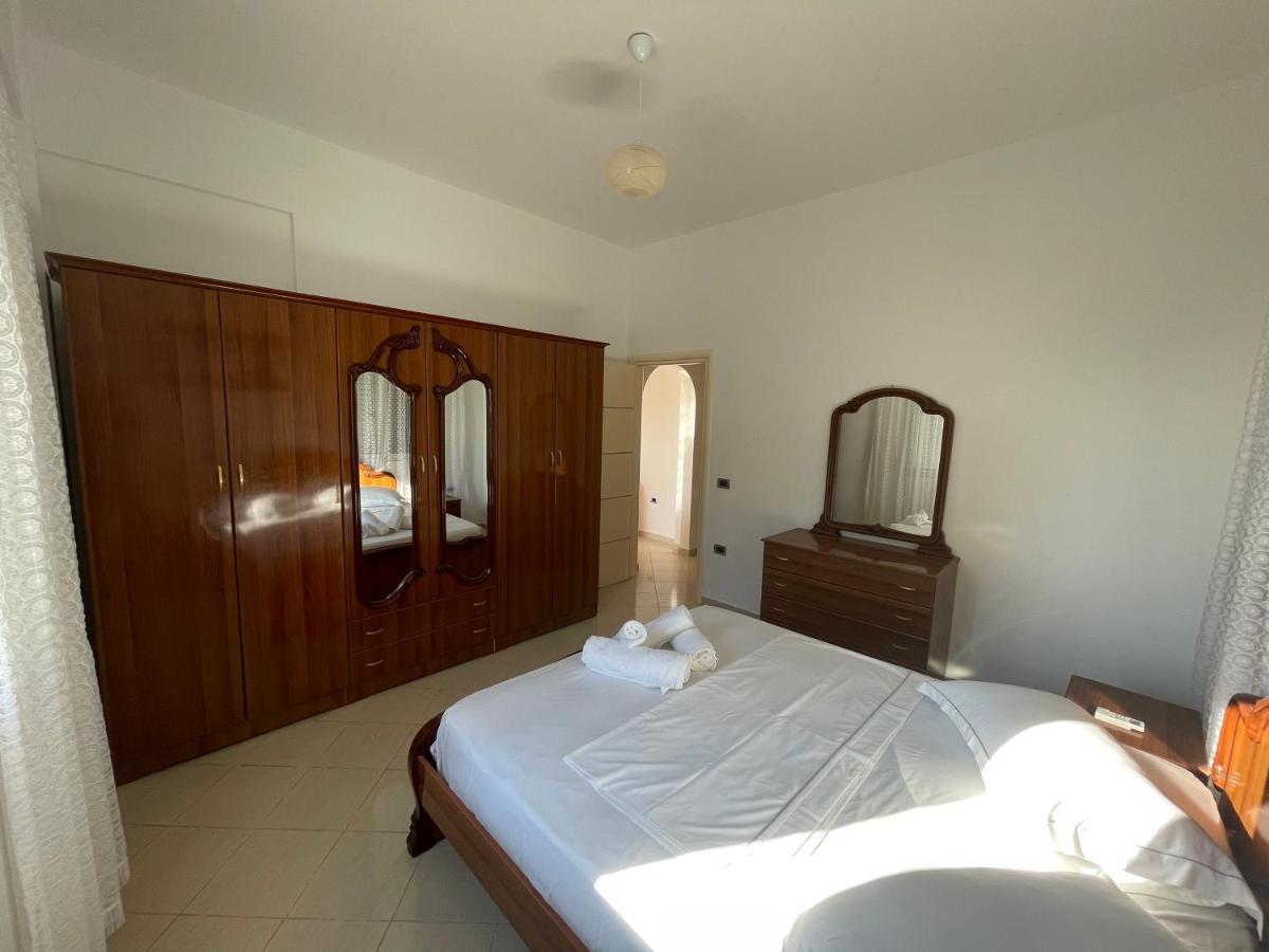Villa Sildi Sarandë Buitenkant foto